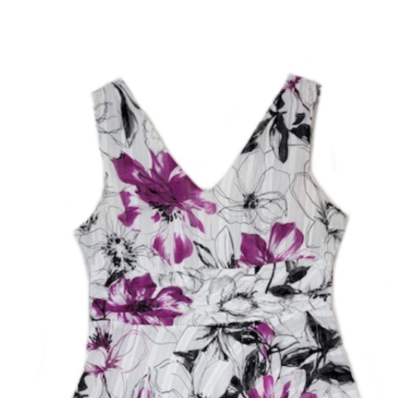 Robbie Bee Women Fit & Flare Empire Waist Dress Sleeveless Floral Size 12P - Picture 4 of 9